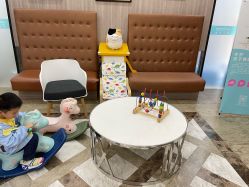 -睿宝儿科·眼科·口腔(静安大悦城门诊部)