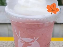 粉荔荔胶原酸奶冻-瑞幸咖啡(华创生活广场店)