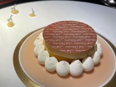 焦糖苹果塔配香草冰淇淋-L'ATELIER de Joel Robuchon(外滩18号店)