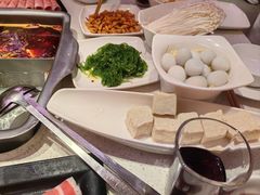 -海底捞火锅(杭州庆春路夜宵主题店)