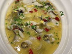 金汤酸菜鱼-绿茶餐厅(光谷世界城步行街店)