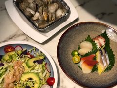 牛油果大虾沙拉-JUKEBOX玖部音乐餐厅(华侨城店)