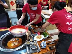 -老刘生态大鱼坊铁锅炖鱼(赛马场店)
