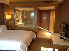 豪华大床房-上海中航虹桥机场泊悦酒店