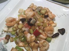 -鲁班小馆(政四街店)