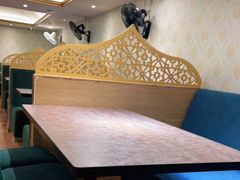 卡座-贯贯吉·清真餐厅(浙江中路店)