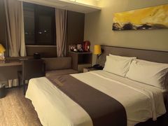 -如家精选酒店(上海张江广兰路地铁站店)