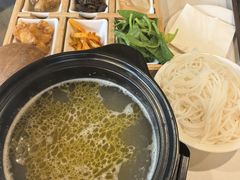 -菌海森林·非遗野生菌火锅(西山区滇池路摩根道店)