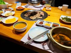 -唯成•韩国炭火烤肉 유성고기