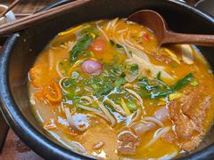 -银米·云南传统过桥米线(双廊黑金冠店)