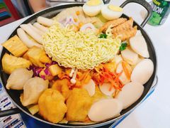 韩式鸡肉火锅-欧巴来了韩式料理