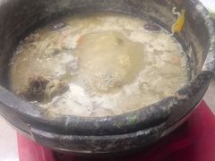 墨脱石锅东山羊-墨脱石锅椰子鸡•香草鸭•东山羊(大东海店)