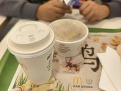 -麦当劳(上海虹桥站30B检票口楼上)