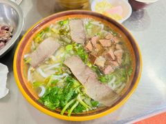 -花溪牛肉粉(八鸽岩店)