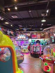 -卡通尼乐园(新达汇三林店)