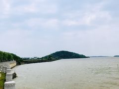 -麓舍全景太湖温泉别墅团建拓展会议亲子