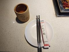 餐具摆设-小牛叔鲜切牛肉·火锅·烤肉自助(公济桥路店)