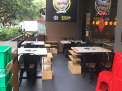 大堂-顺德公广东猪肚鸡·煲仔饭(白石洲店)