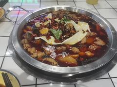 -晓彭肥肠鸡·泡椒鸡火锅(水木天地店)