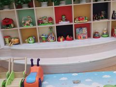 -红黄蓝成长中心(公益西桥校区)