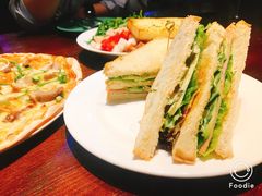 -JINNS锦时 steak&pizza(浸信会礼拜堂旧址店)