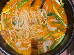 -银米·云南传统过桥米线(双廊黑金冠店)