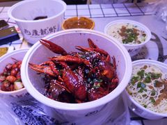 -巴厘龙虾·榜首油焖大虾(音乐学院·沿江酒馆店)