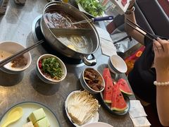 -罗二娘·鲜切牛自助火锅(罗湖东门步行街店)