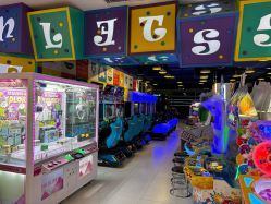 -meland·儿童乐园·游戏厅娃娃机·电玩Xbox(成都合生汇店)