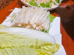 -茸梅路右拐龙虾-农家菜(松江店)