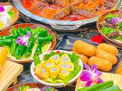 -憨孃孃·重庆老火锅(红山黑金店)