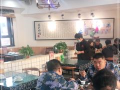 大堂-八两八金·莱芜特色炒鸡(市南漳浦路店)