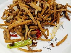 干煸茶树菇-添福来墨鱼饺子 · 海鲜东北菜(泡崖店)