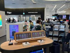 -关西国际机场直营免税店