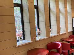 -红房子西菜馆(淮海中路店)