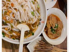 -湘人龙记老长沙米粉(鸟巢店)
