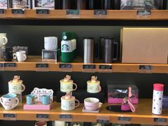 零售区-星巴克(苏州昆山花桥游站店)