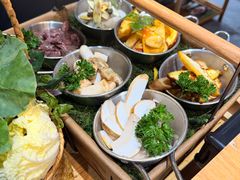 -一朵菌·野生菌探索家火锅(南亚店)