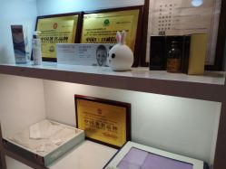 -晶奕空间专业脱毛连锁机构