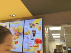 -麦当劳(轻轨曹杨路店)