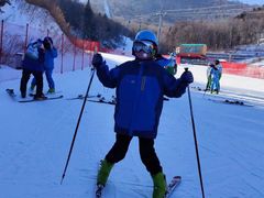 -亚布力新体委滑雪场