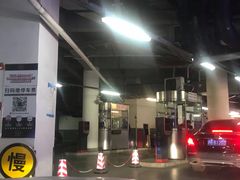 -梅赛德斯奔驰文化中心·停车场