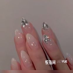 -悦指间美甲美睫