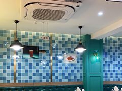 大堂-东鑫记港式茶餐厅(南京东路店)