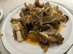 手抓牛骨头-不夜天烧烤牛骨头(南湖店)