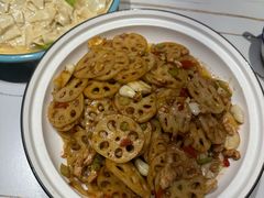 -经典老菜坊·开封灌汤包(火车站店)