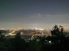 -鬼笑石后山停车场