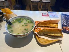 -驴公驴婆(曹杨店)