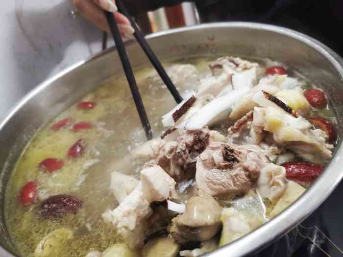 大家乐鸡煲牛蛙火锅城(益民路店)-"跟同事一起去吃猪肚鸡煲,味道还