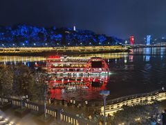 -中国宜宾·长江地标广场